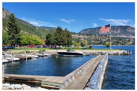 Day Mooring Flag Downtown